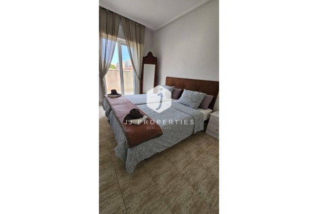 Resale - Penthouse -
Torrevieja - Acequion