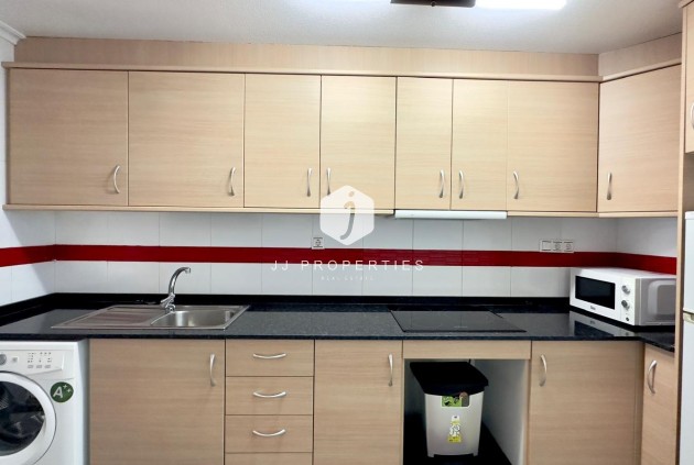 Segunda mano - Apartamento / piso -
Torrevieja