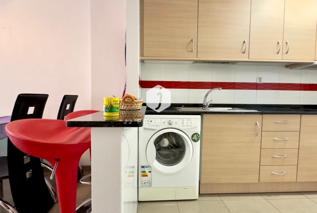 Segunda mano - Apartamento / piso -
Torrevieja