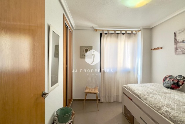 Segunda mano - Apartamento / piso -
Torrevieja