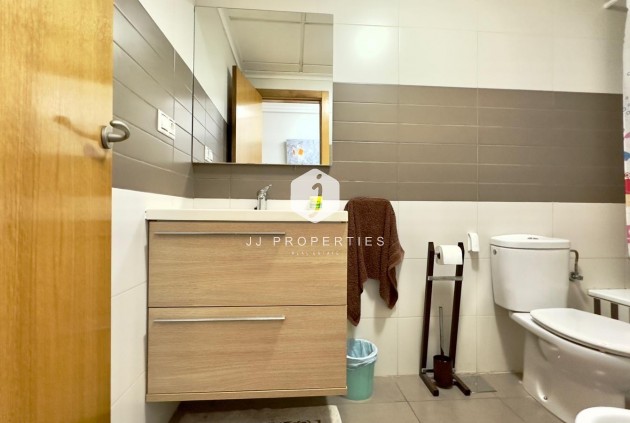 Segunda mano - Apartamento / piso -
Torrevieja