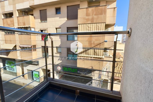 Segunda mano - Apartamento / piso -
Torrevieja