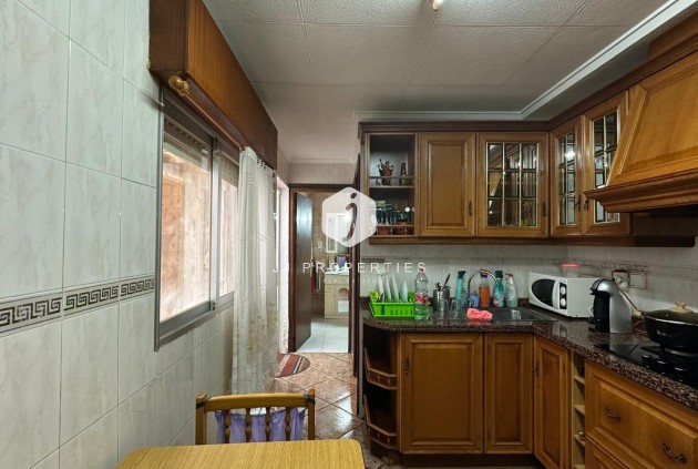 Resale - Apartment / flat -
Torrevieja - Estacion de autobuses