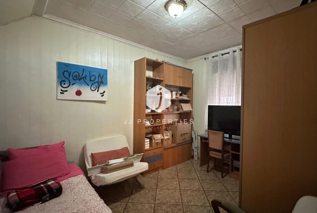 Resale - Apartment / flat -
Torrevieja - Estacion de autobuses