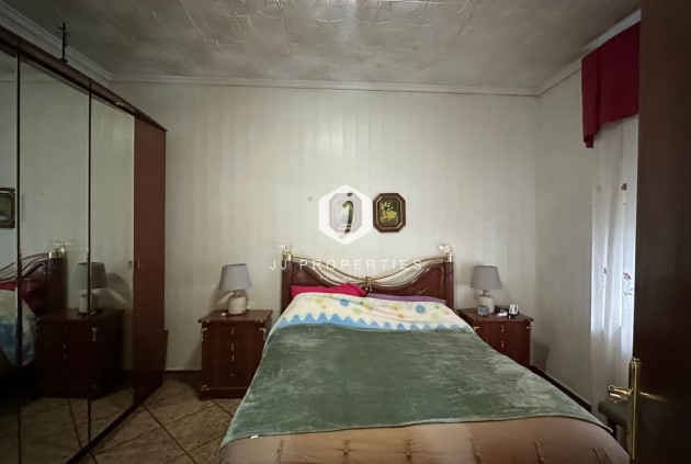 Resale - Apartment / flat -
Torrevieja - Estacion de autobuses