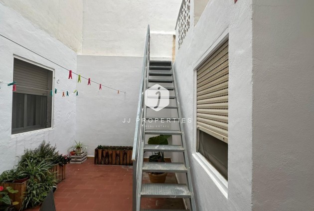 Resale - Apartment / flat -
Torrevieja - Estacion de autobuses