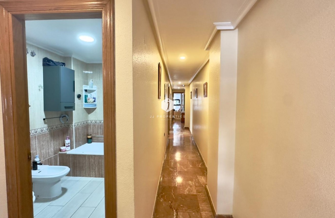 Tweedehands - Appartement / flat -
Torrevieja