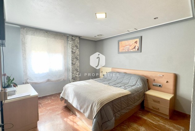 Tweedehands - Appartement / flat -
Torrevieja