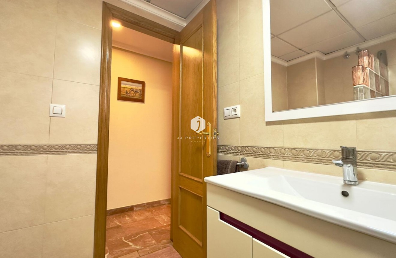 Tweedehands - Appartement / flat -
Torrevieja