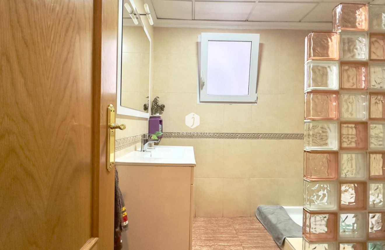 Tweedehands - Appartement / flat -
Torrevieja