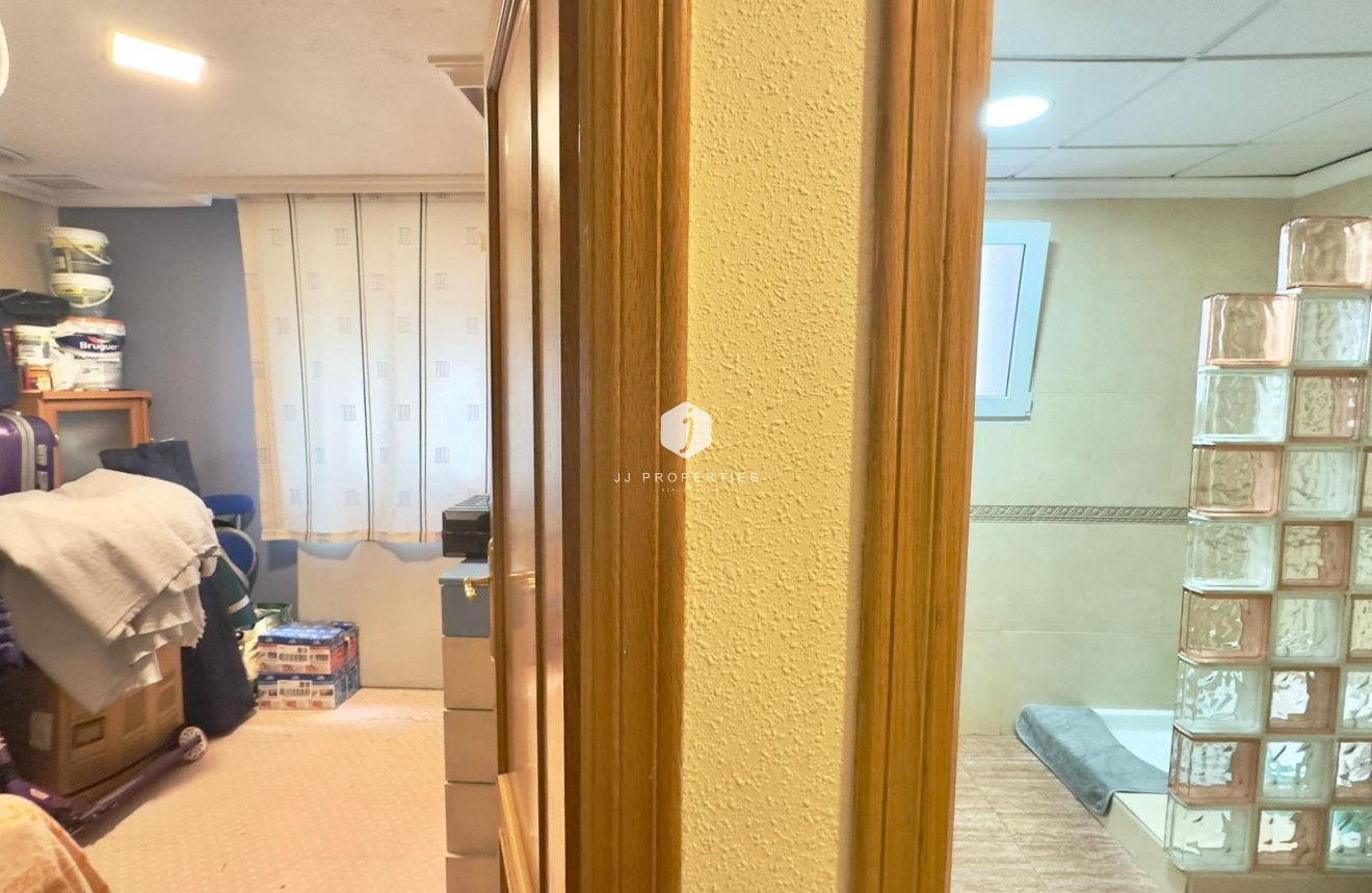 Tweedehands - Appartement / flat -
Torrevieja