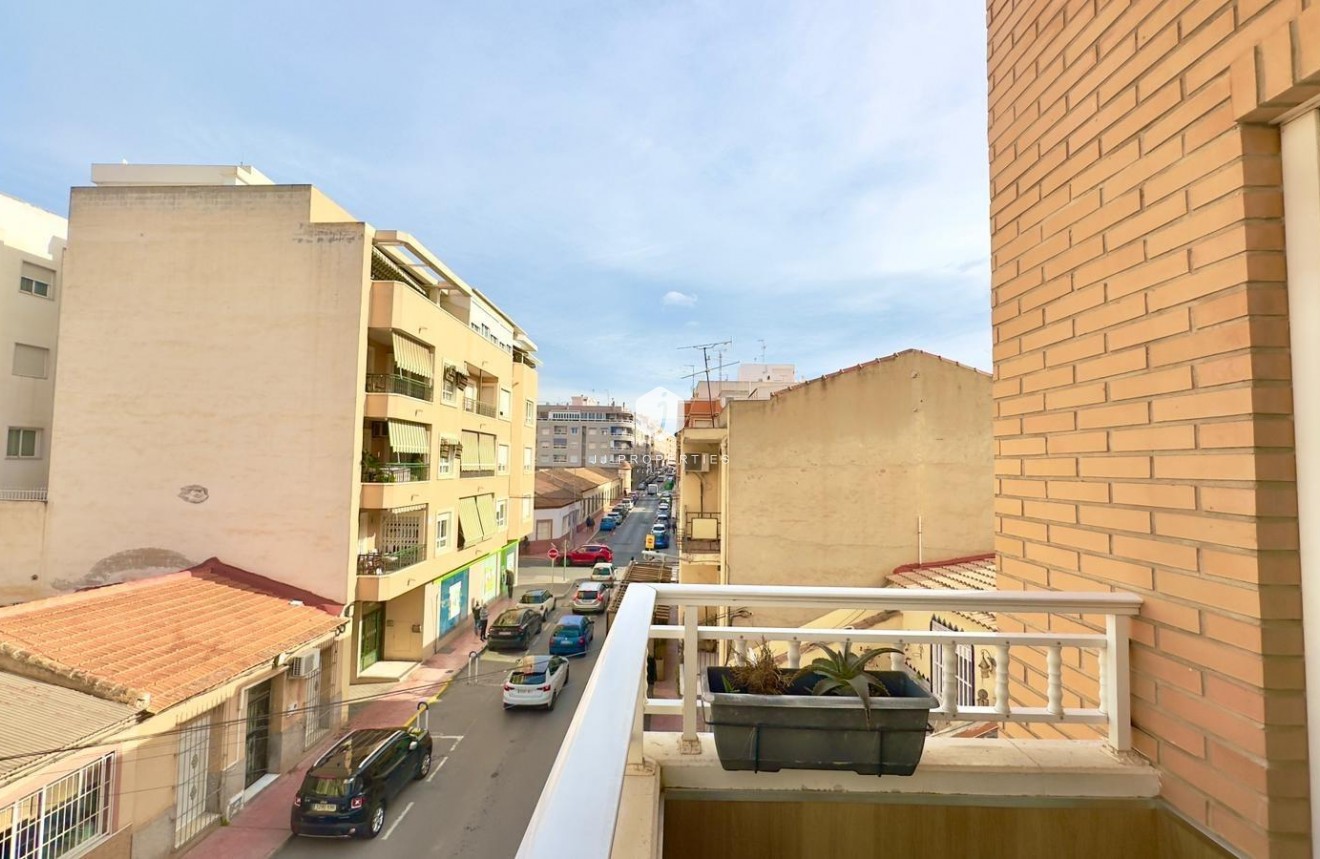 Tweedehands - Appartement / flat -
Torrevieja