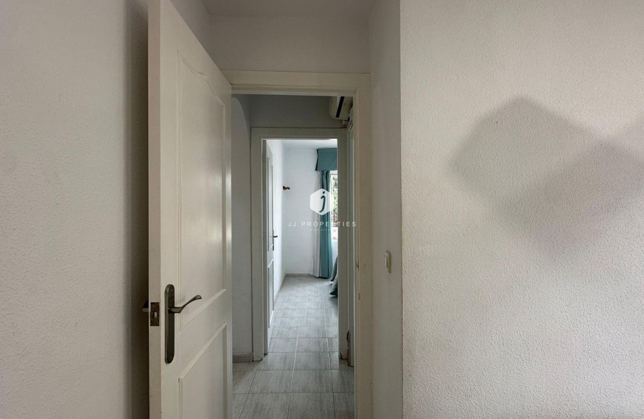 Resale - Bungalow -
Orihuela Costa - Los Almendros-la Florida