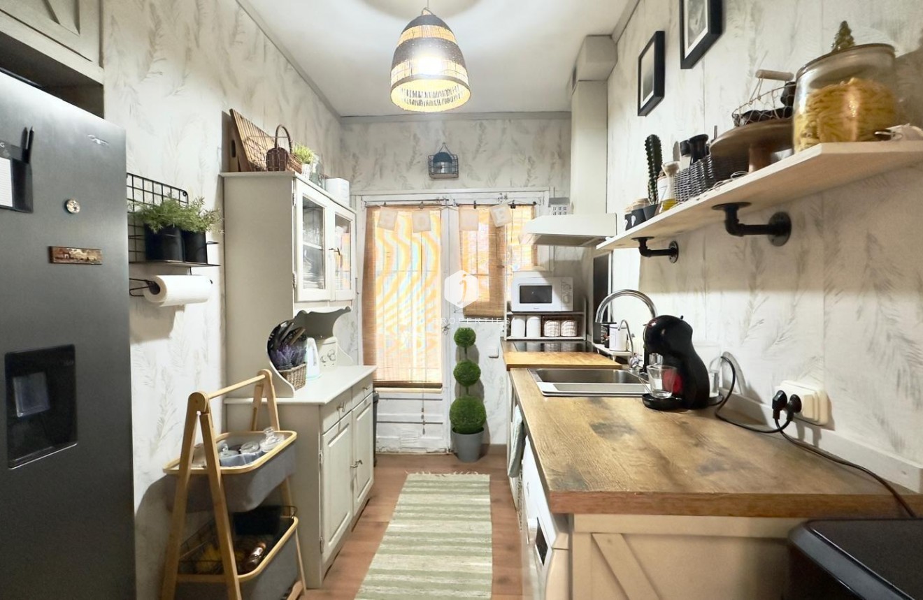 Resale - Villa -
Torrevieja - Torreblanca