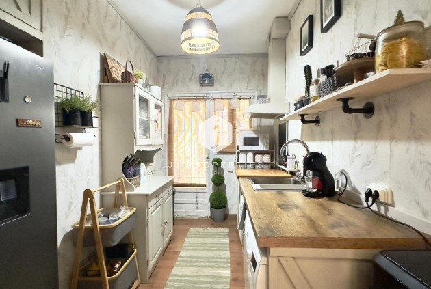 Resale - Villa -
Torrevieja - Torreblanca