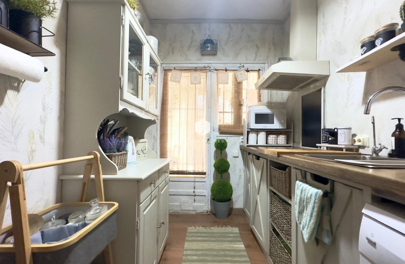 Resale - Villa -
Torrevieja - Torreblanca