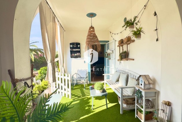 Resale - Villa -
Torrevieja - Torreblanca