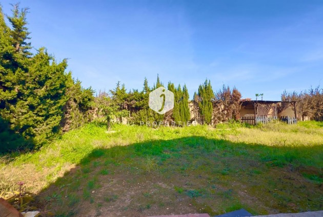 Resale - Villa -
Torrevieja - Torreblanca