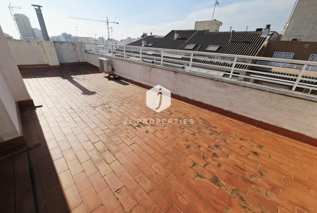 Segunda mano - Apartamento / piso -
Torrevieja - Estacion de autobuses