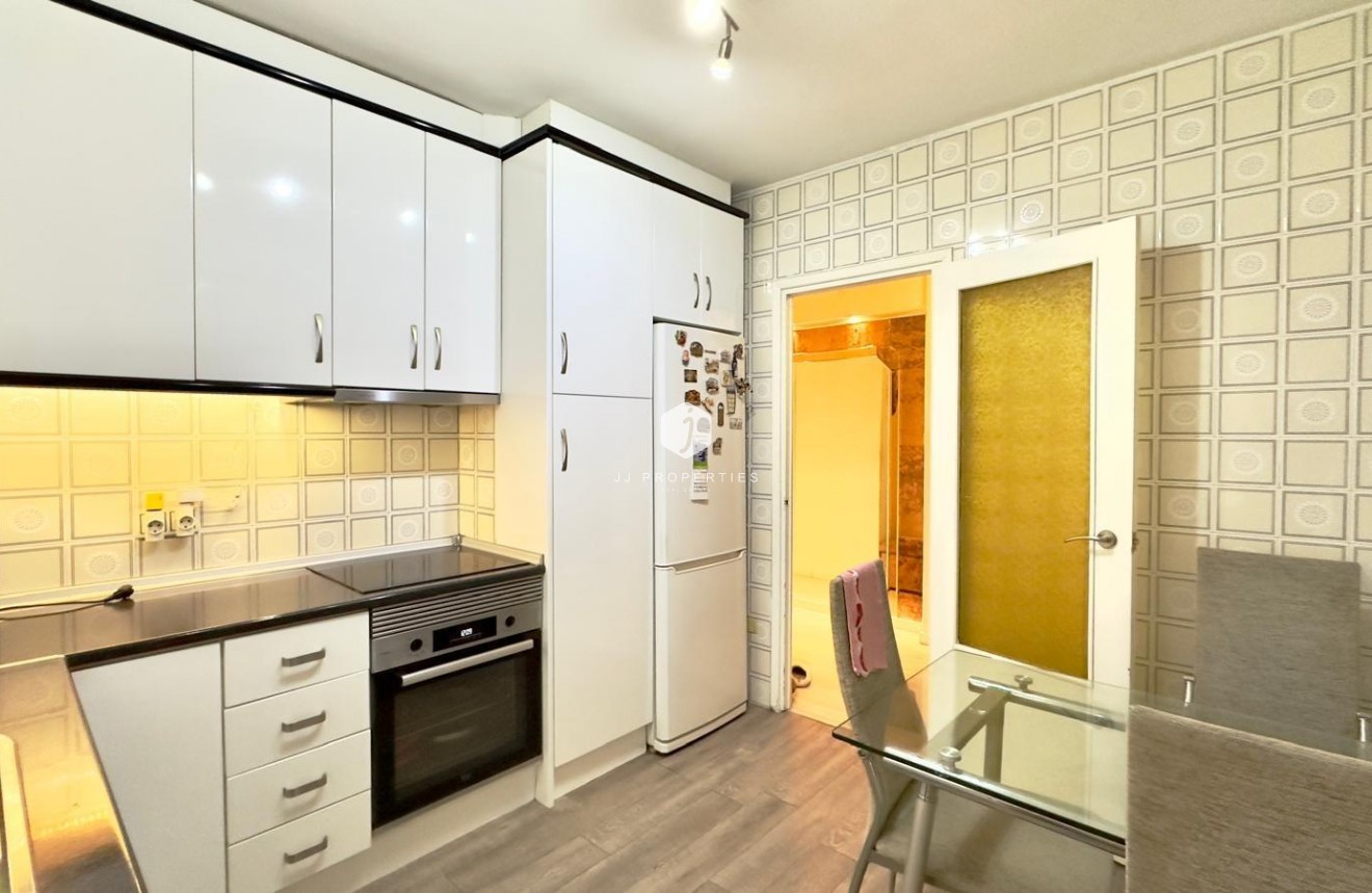 Aus zweiter Hand - Wohnung -
Torrevieja - Centro