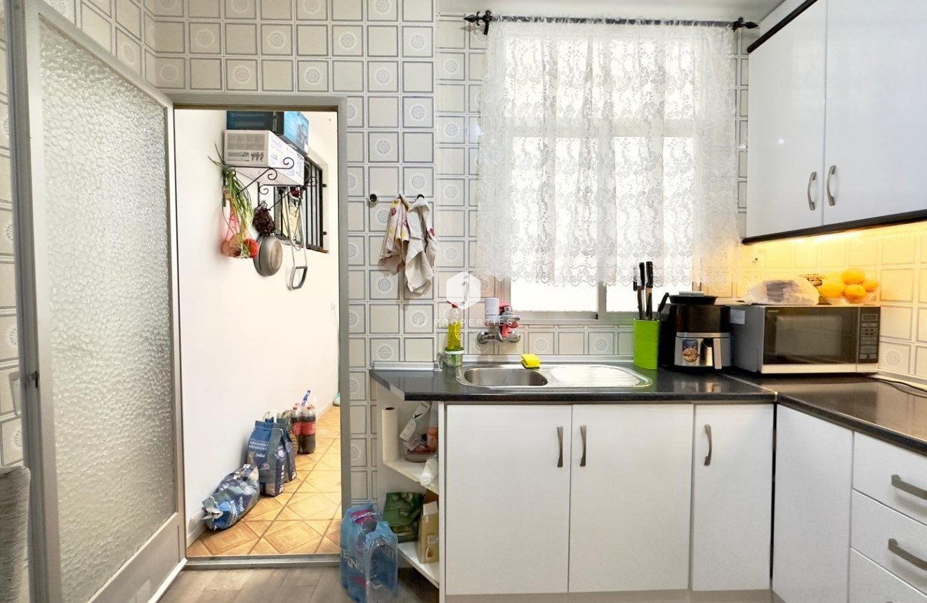 Aus zweiter Hand - Wohnung -
Torrevieja - Centro