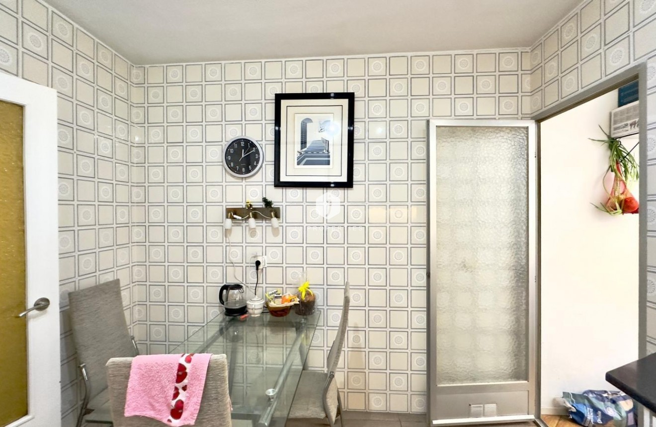 Aus zweiter Hand - Wohnung -
Torrevieja - Centro