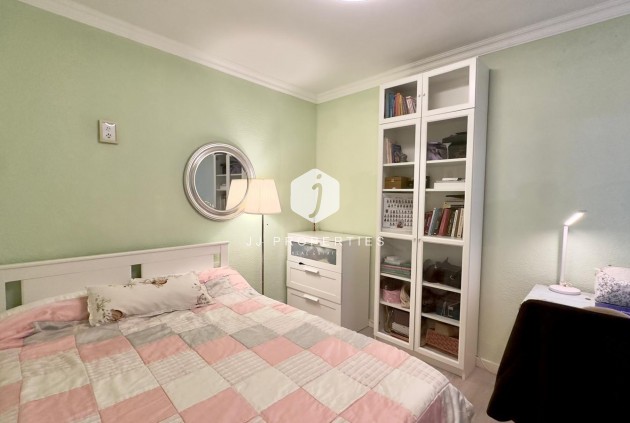 Aus zweiter Hand - Wohnung -
Torrevieja - Centro