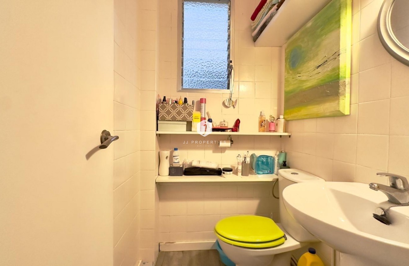 Aus zweiter Hand - Wohnung -
Torrevieja - Centro