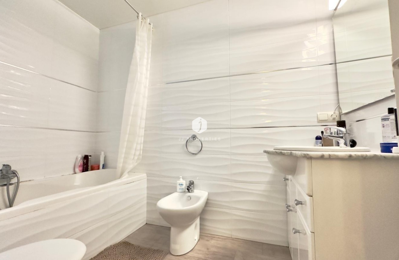 Aus zweiter Hand - Wohnung -
Torrevieja - Centro