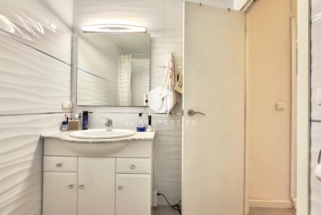 Aus zweiter Hand - Wohnung -
Torrevieja - Centro