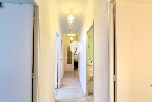 Aus zweiter Hand - Wohnung -
Torrevieja - Centro