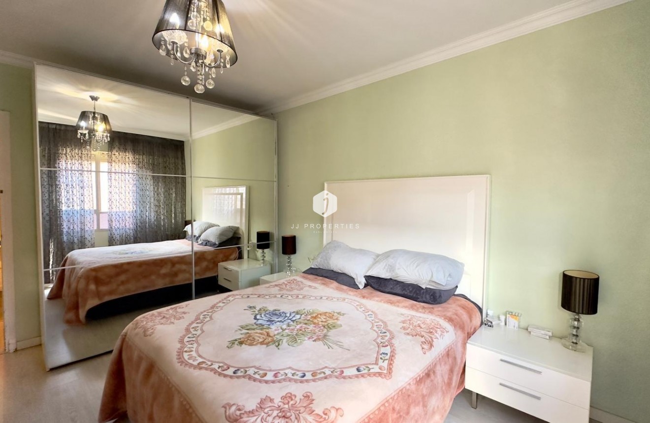 Aus zweiter Hand - Wohnung -
Torrevieja - Centro