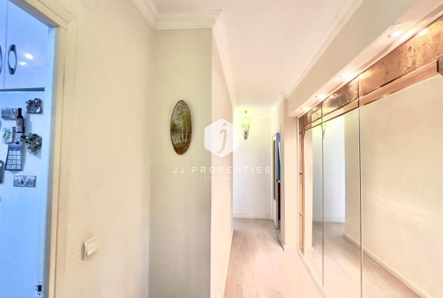 Aus zweiter Hand - Wohnung -
Torrevieja - Centro