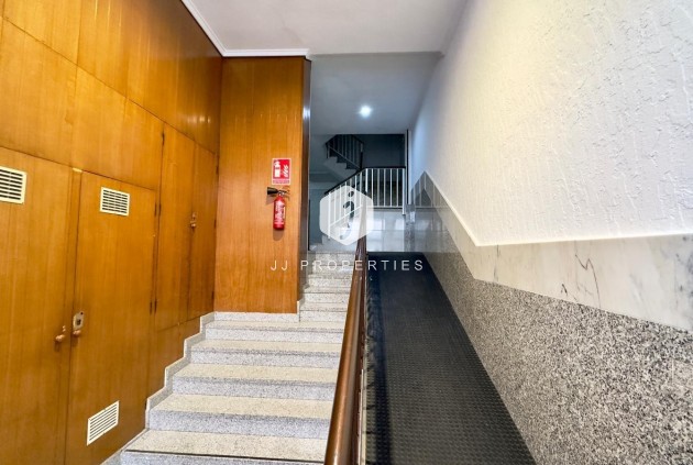 Aus zweiter Hand - Wohnung -
Torrevieja - Centro