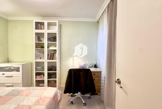 Aus zweiter Hand - Wohnung -
Torrevieja - Centro