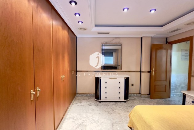 Tweedehands - Penthouse -
Torrevieja - Centro