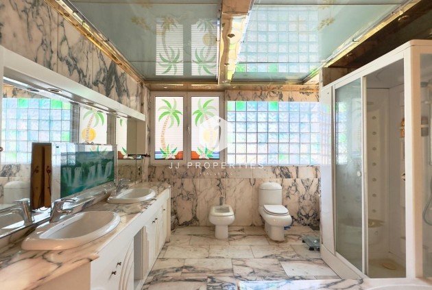 Tweedehands - Penthouse -
Torrevieja - Centro