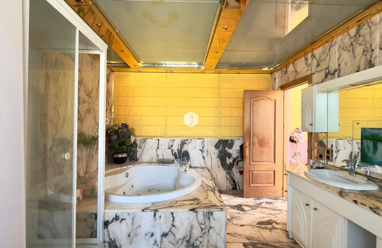 Tweedehands - Penthouse -
Torrevieja - Centro