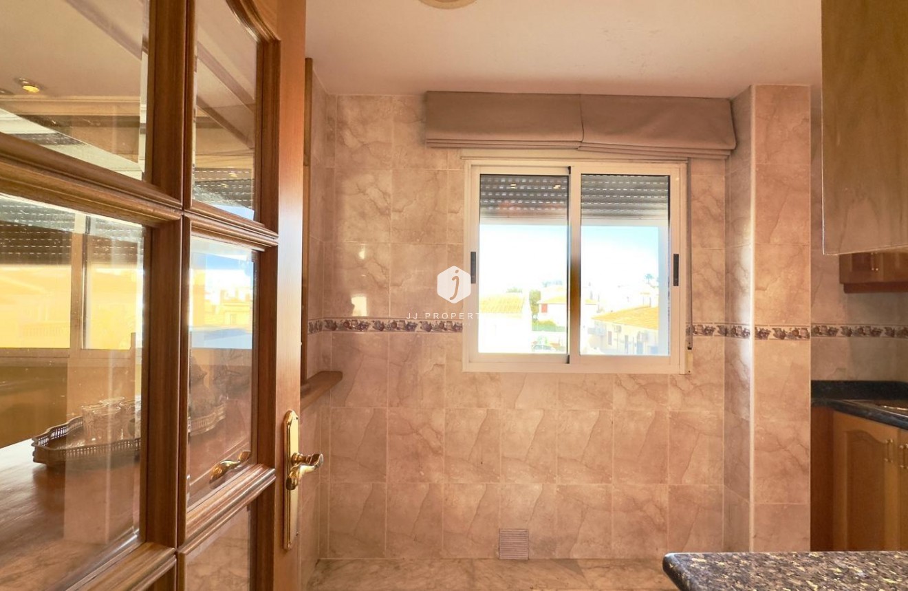 Tweedehands - Penthouse -
Torrevieja - Centro