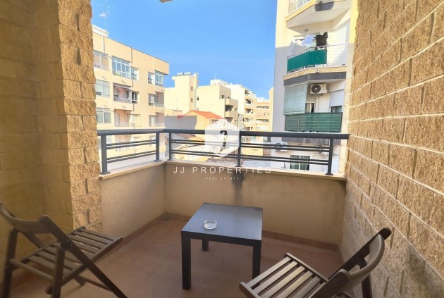 Segunda mano - Apartamento / piso -
Torrevieja