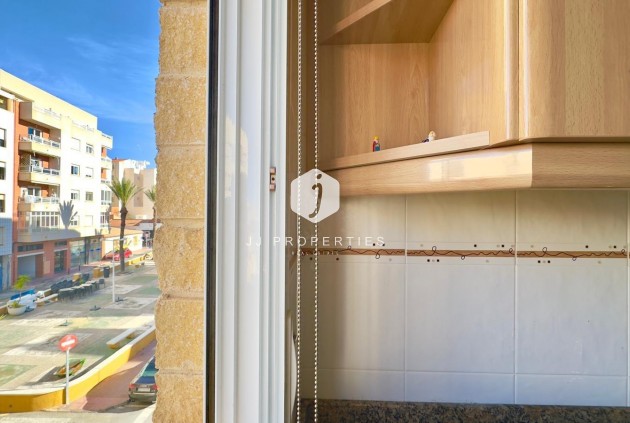 Segunda mano - Apartamento / piso -
Torrevieja