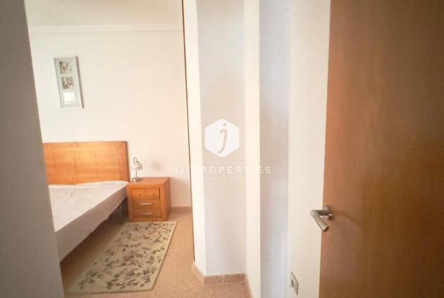 Segunda mano - Apartamento / piso -
Torrevieja