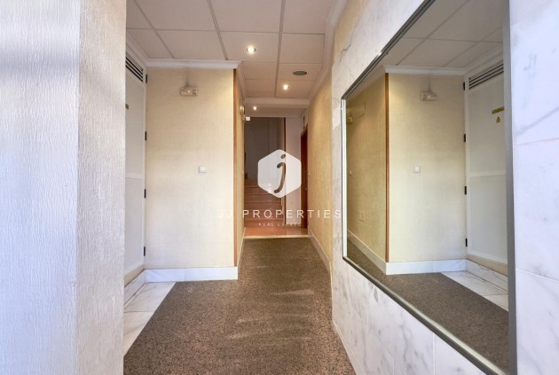 Segunda mano - Apartamento / piso -
Torrevieja