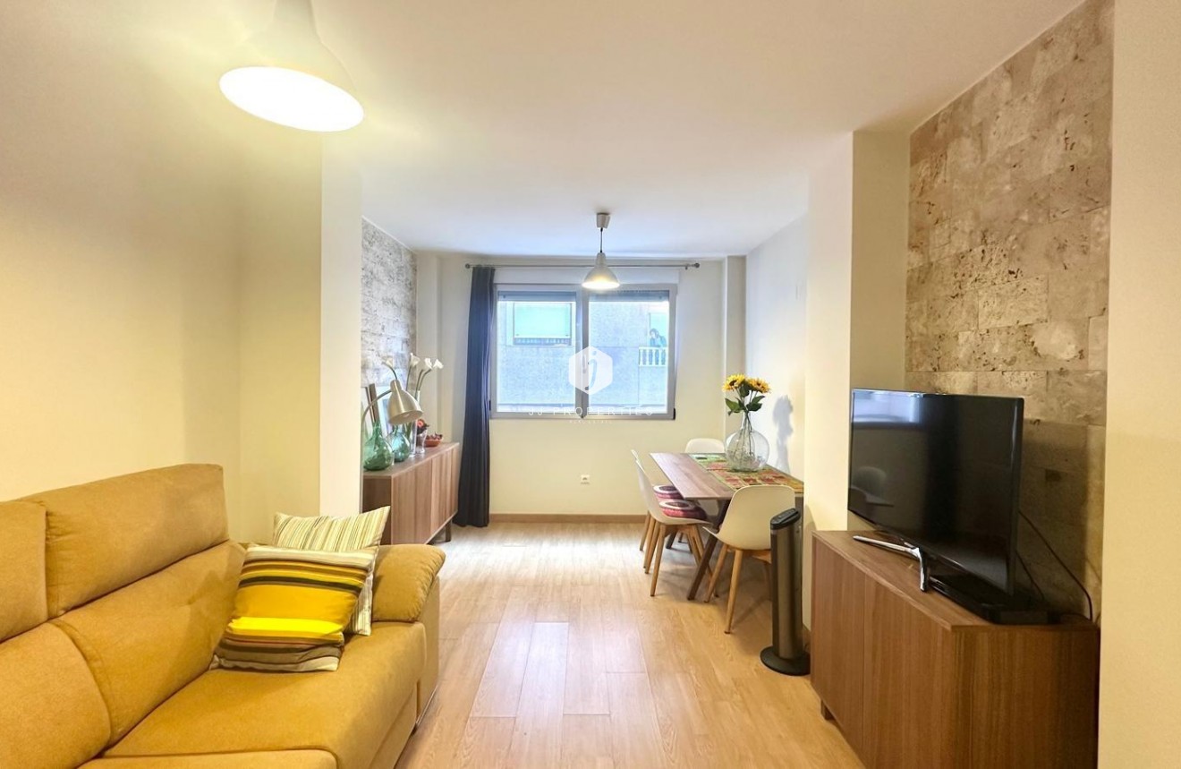 Resale - Apartment / flat -
Torrevieja - La Mata