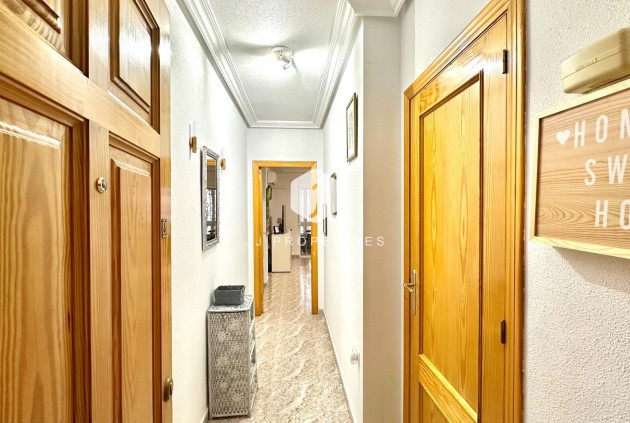 Aus zweiter Hand - Wohnung -
Torrevieja - Centro