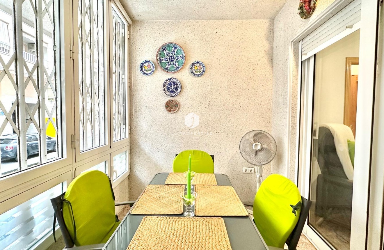 Aus zweiter Hand - Wohnung -
Torrevieja - Centro