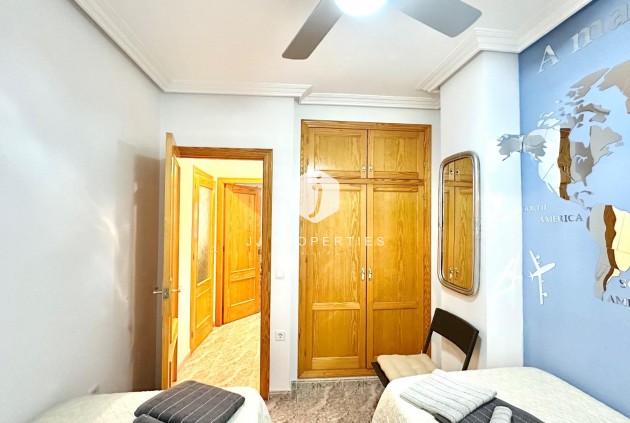 Aus zweiter Hand - Wohnung -
Torrevieja - Centro