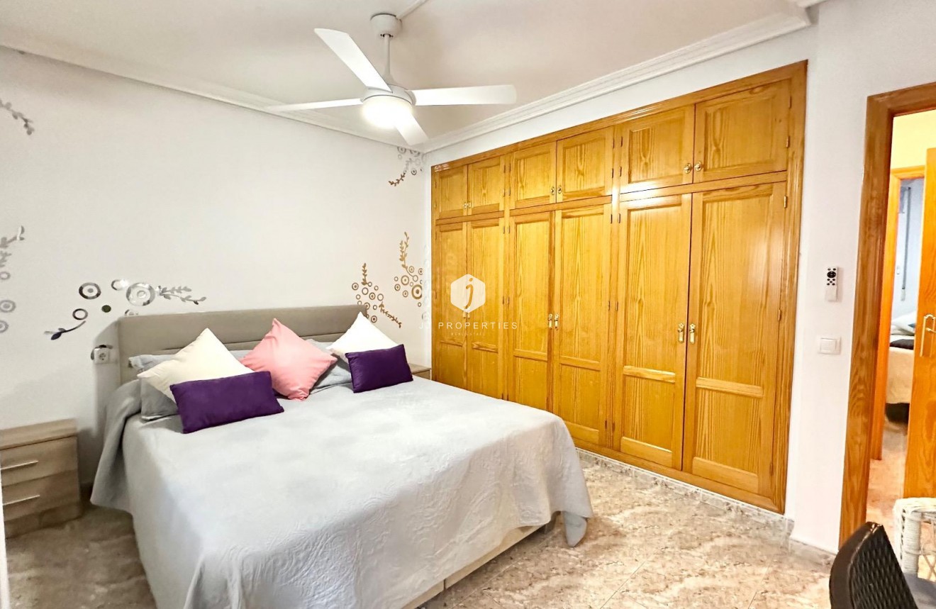 Aus zweiter Hand - Wohnung -
Torrevieja - Centro