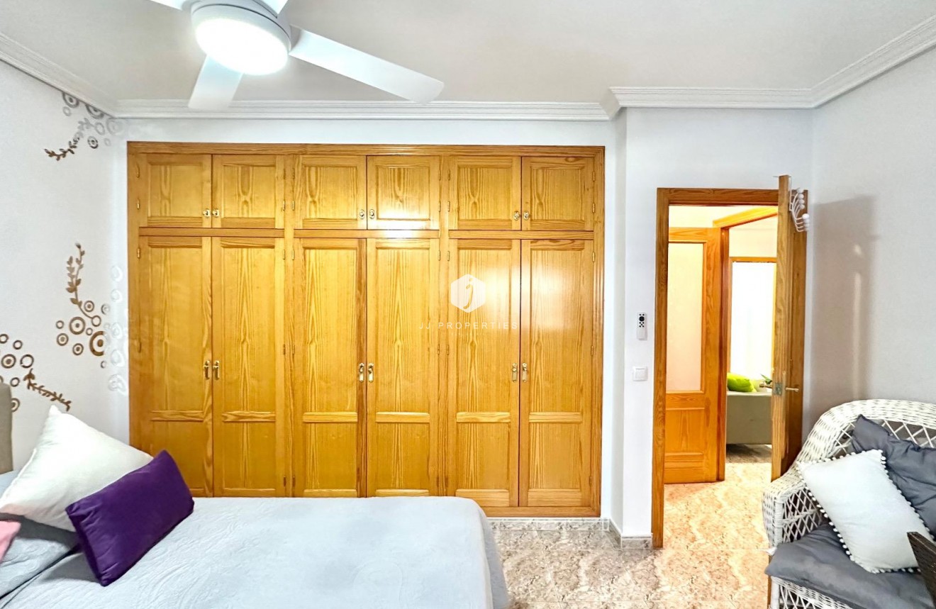 Aus zweiter Hand - Wohnung -
Torrevieja - Centro