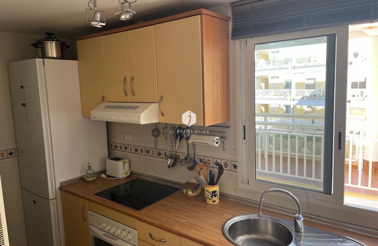 Resale - Apartment / flat -
Orihuela Costa - Campoamor